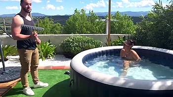 Jade fell in love with Anita... - Jacquie et Michel TV