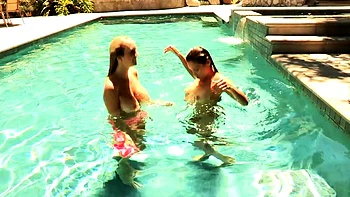 Hot Lesbos Satiate Each Other