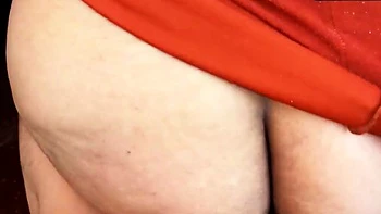 Novia de bunda grande deseja que seu namorado penetre sua