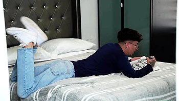 Two Pussies for the Little Geek