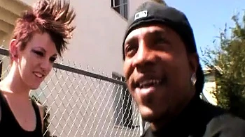 Punk Rocker Chick Perish BBC Blowjobs