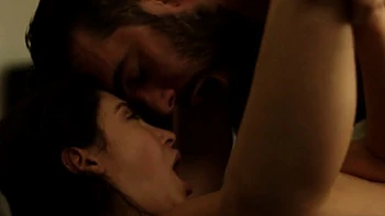 Seductive Jane Wilde Sucks & Enjoys Smashing