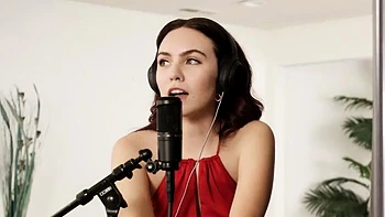 Brunette lesbian milf babes in cunt grinding