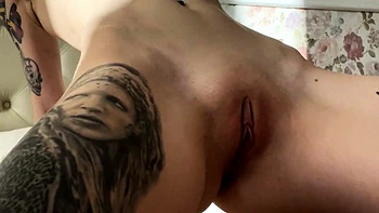 Amateur Webcam Cute Teen Plays Solo with Big Dildo