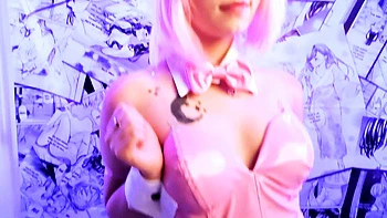 MomoiroAguiraru – Momo Deviluke Bunny Suit