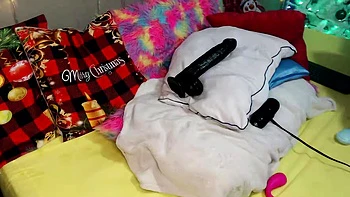 Cute Blonde Masturbates on Webcam with Toy