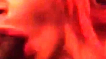 Close up fuck girl in big cock