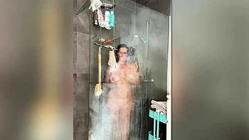 LadyLyne Join My Morning Shower Routine WRB