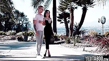 Anna De Ville - Full-bosomed Gold Digger Fucks Bf And Stepdad