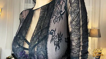 Kira's Juicy Pussy Gushes As She Pinches Her Hard Nipples!