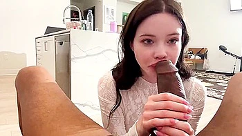 Sexy British Pawg Worships Huge Black Soul Pole