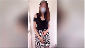 Female Masturbation, Dildo