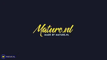 Teacher Moms Alora Lux And Irish Essie Love Spanking And Eating Each Others Pussy At School