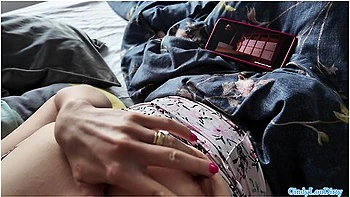 Romanian Girls Is Watching Futanari Porn And Cums Badly