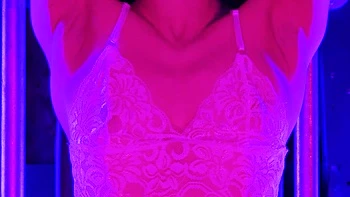 Amateur Big Titted Brunette Get Fucked On The Couch