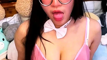 Cute Asian Chubby Teen Wild Dildo Masturbation