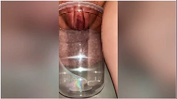 接写avを見たりクリを弄ったりしなから本気汁採取