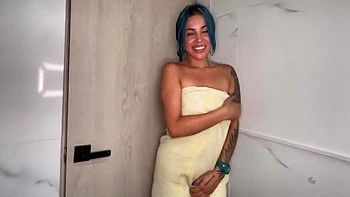 Dont Look Through The Bathroom Door Me In The Shower