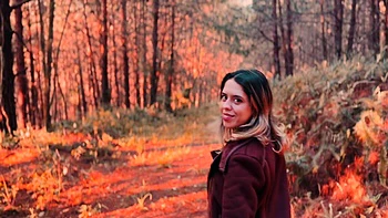 A couple has sex right in the forest, following their desires.