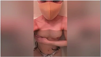 自撮りオtニー元アイトル現役olのお風呂マンコ潮吹きオtニ