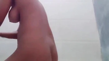 A Beautiful Indian Girl Showed Her Private In The Bathroom, It Was Very Nice