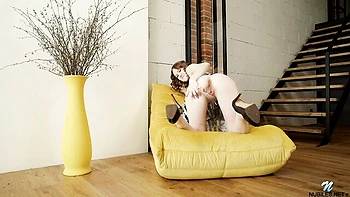 Good solo masturbation with a glamorous teen Runaway Bride