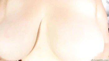 Chubby BBW with pink hairs April Flores touches her crack