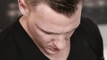 Aesthetic blonde Sandra More feels a fat penis deep in her shaved pussy