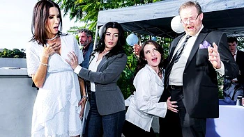 Shay Sights and Aubree Valentine are enjoying dick-riding so much