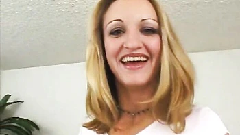 Gorgeous face fucking session with a slutty blonde Jasmine Lynn