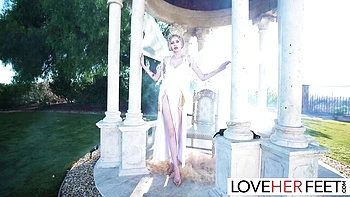 Shaggy Kyaa Chimera and Goddess Kyaa - bush dirt - She Loves Black