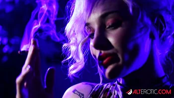 Kitty Quinn's spreading pussy smut by AltErotic