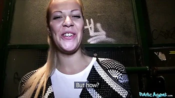 Casting dirt with pulchritudinous gill from Fakehub