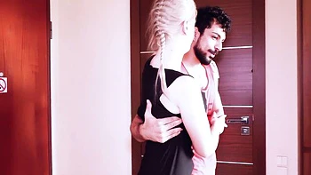 Amative gill's blonde trailer