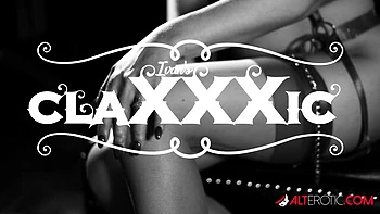 Bendy Luna Luxxx's brunette video