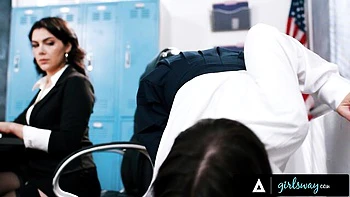 Valentina Nappi's pussy eating video by Girls Way