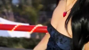 Mr Lucky Life - romantic scene