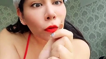 Linsey Dawn solo foot fetish