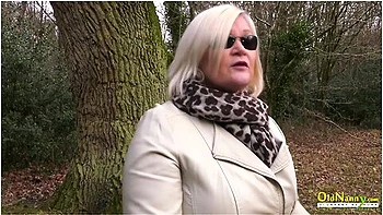 Leak Lesbian Party Starts In Nature