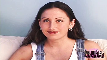 Pulchritudinous doxie at amateur casting dirt