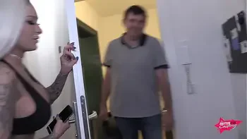 Techniker gefickt für Rechnung Erstattung !!