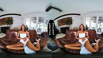 UP CLOSE VR - Petite MILF Kylie Le Beau Wants A Taste Of Your Cum After Getting Hard Fucked - POV: Porn