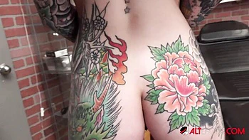 AltErotic - brunette sex