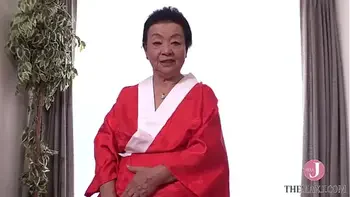 When Yuko Ogasawara, an 81-year-old widow, is a cheerful and energetic gives a massage to a young man, she shows off her age-old skills of making him impatience. - Intro