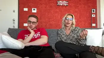 ISIDE72 ITALIANA SIGNORA SPOSATA SUCCHIA IL CAZZO DI MAX FELICITAS E SI FA SCOPARE A PECORA PRENDENDO TUTTA LA SBORRA