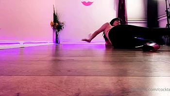 influencer natural tits Cockteasefiona nude ass Vid Epic