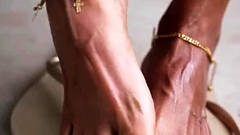 Black Amateur Explore Hot Foot Fetish