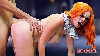 Latina Pennywise - Lola Shine