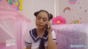 INSERTED Luna Mills gets a shampoo facial