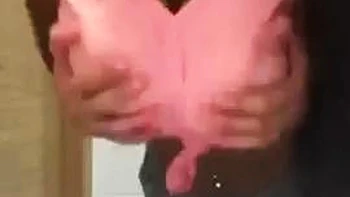 Bouncy Ass Twerk  Solo Bongacams Babe Goes Wild: Big Ass  Twerking Porn